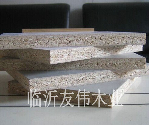 膠合板滑？滑？滑？